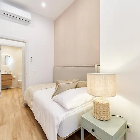 Hermes Apartment *